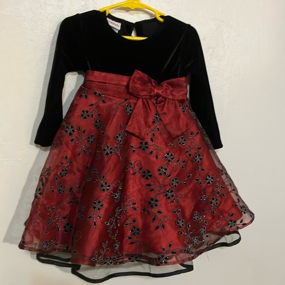 Blueberi boulevard 24 M formal dress with velvety and layered skirt - Picture 1 of 10